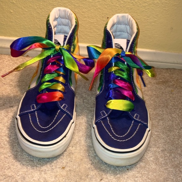 Limited Edition Crayola Off The Wall, Hi Top Sk8 Vans. Custom rainbow laces. - Picture 3 of 8